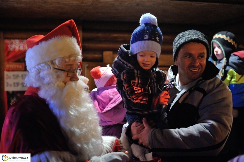 Esti séta a Karácsonyi Forgatagban