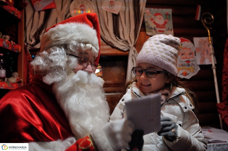 Esti séta a Karácsonyi Forgatagban