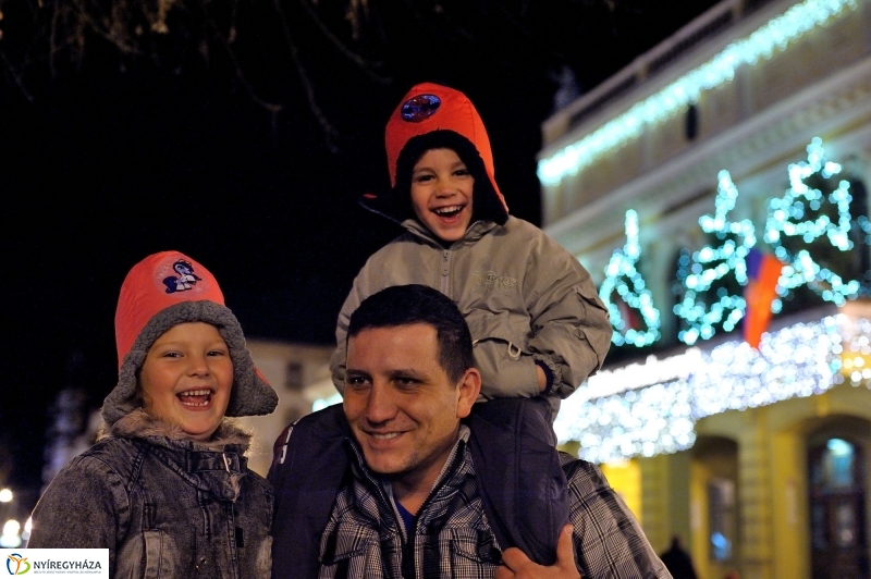 Esti séta a Karácsonyi Forgatagban