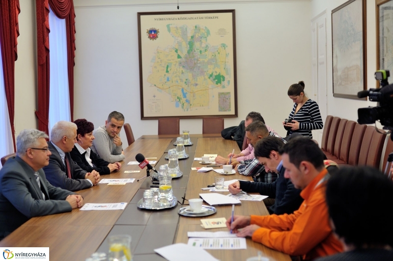 Nemzetközi leányröplabda bajnokság beharangozója