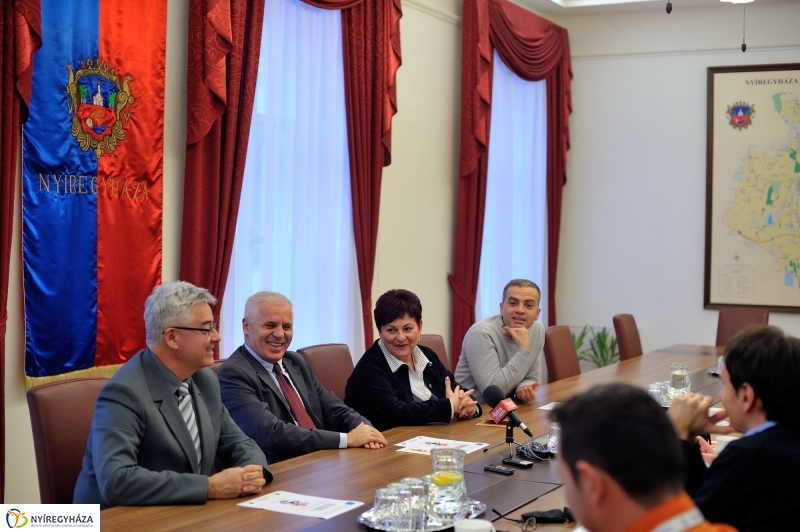 Nemzetközi leányröplabda bajnokság beharangozója