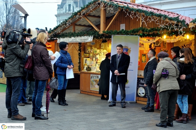 Adventi jótékonysági akciók