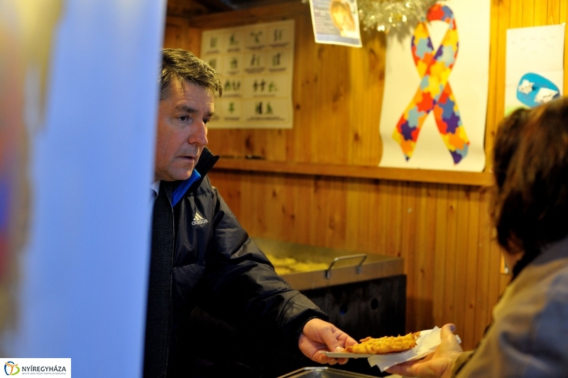 Adventi jótékonysági akciók