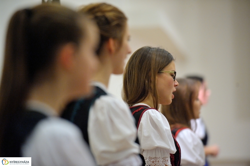 Cantemus - Adventi Koncert