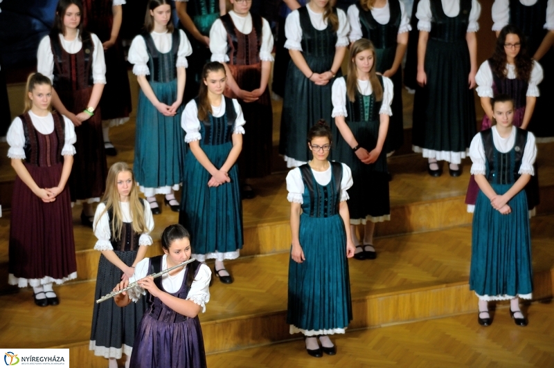 Cantemus - Adventi Koncert