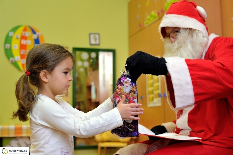 Mikulás a nyíregyházi evangélikus óvodában