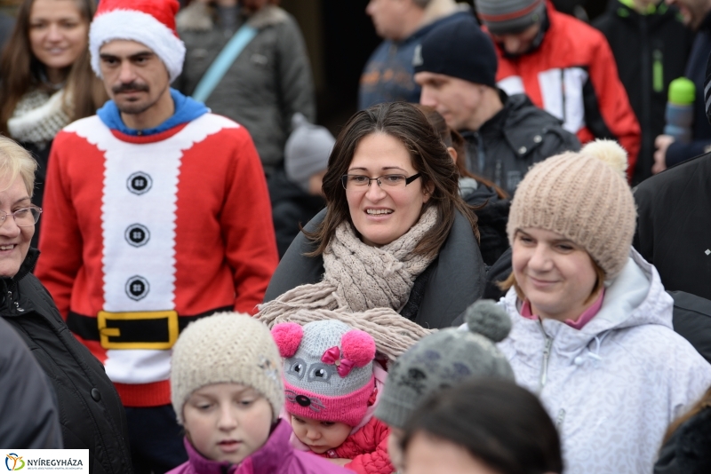 Mikulás futás Nyíregyházán