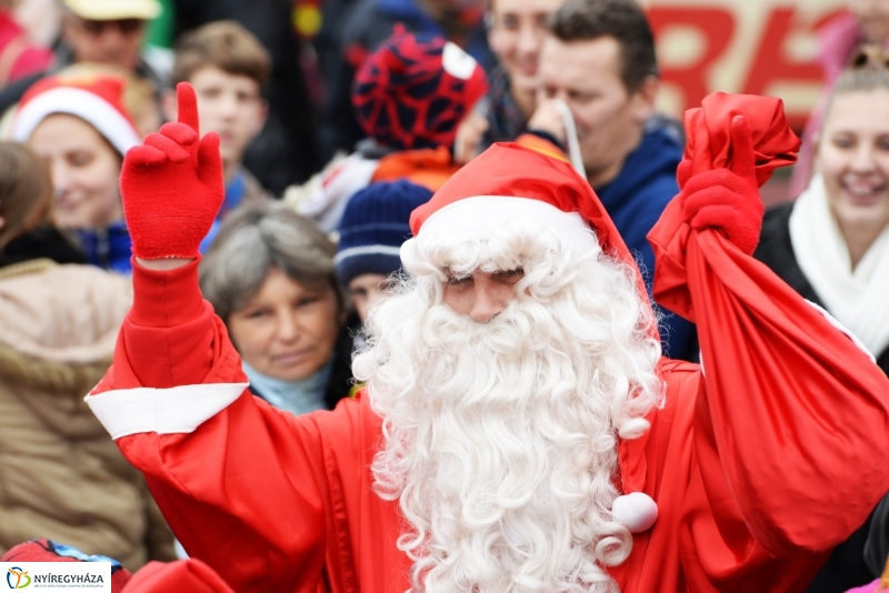 Mikulás futás Nyíregyházán