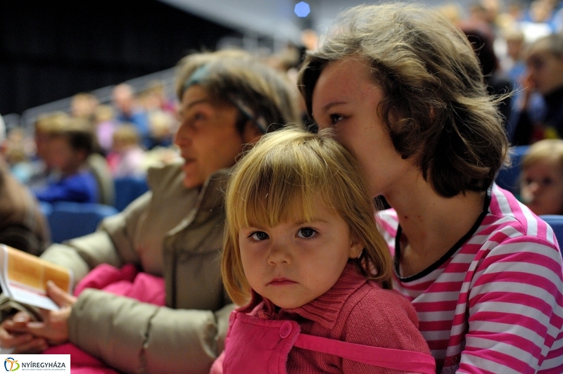 Mikulás nap nagycsaládosoknak a Váci Mihály Kulturális Központban