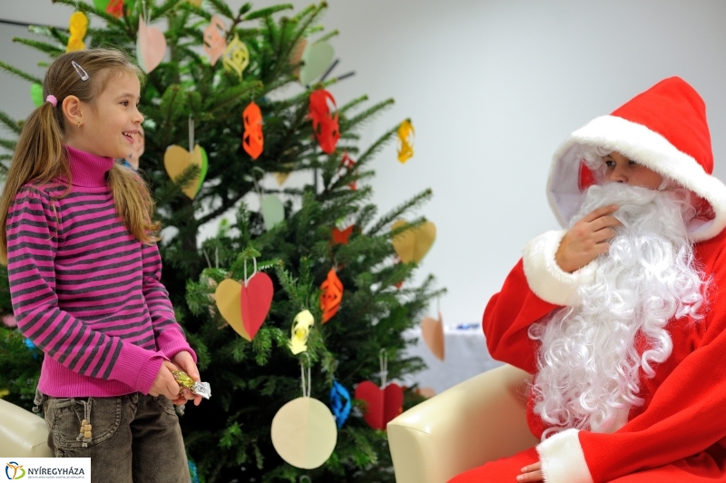 Mikulás nap nagycsaládosoknak a Váci Mihály Kulturális Központban