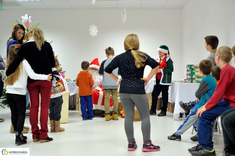 Mikulás nap nagycsaládosoknak a Váci Mihály Kulturális Központban