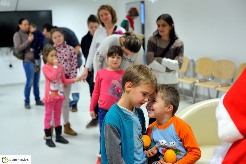 Mikulás nap nagycsaládosoknak a Váci Mihály Kulturális Központban