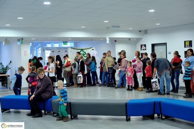 Mikulás nap nagycsaládosoknak a Váci Mihály Kulturális Központban