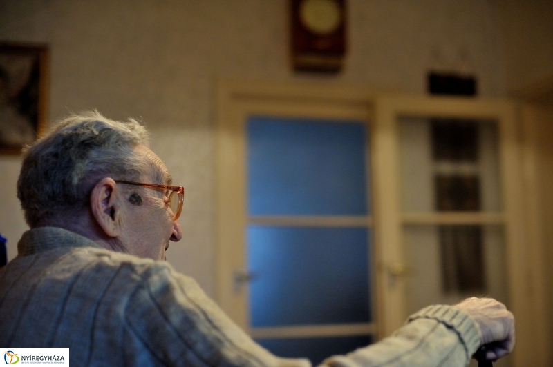 Szépkorú köszöntése Salga Miklós