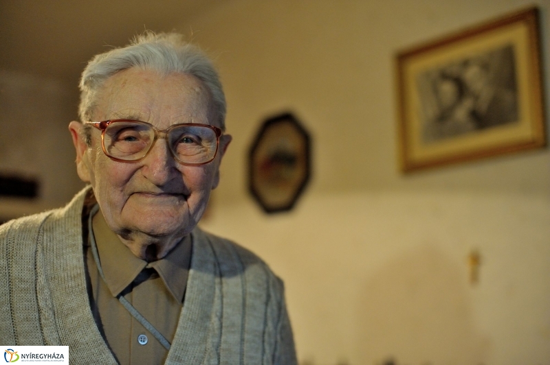 Szépkorú köszöntése Salga Miklós