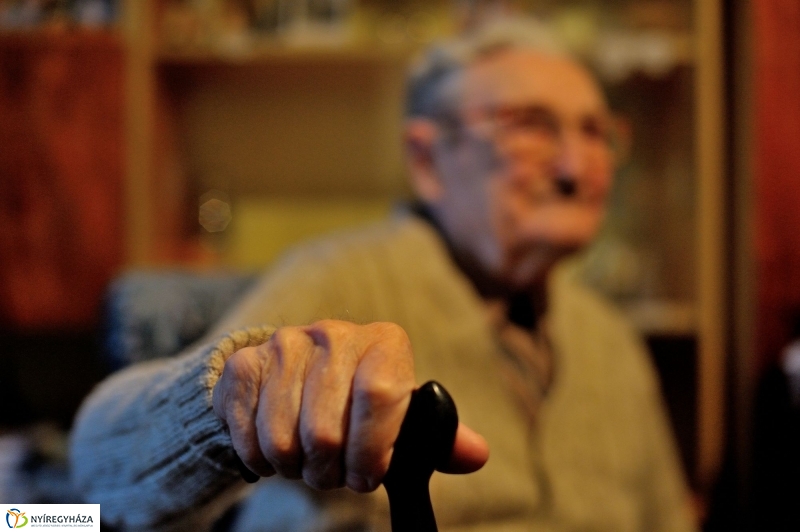 Szépkorú köszöntése Salga Miklós