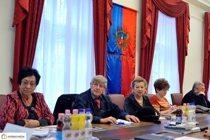 Ülésezett az Idősügyi Tanács