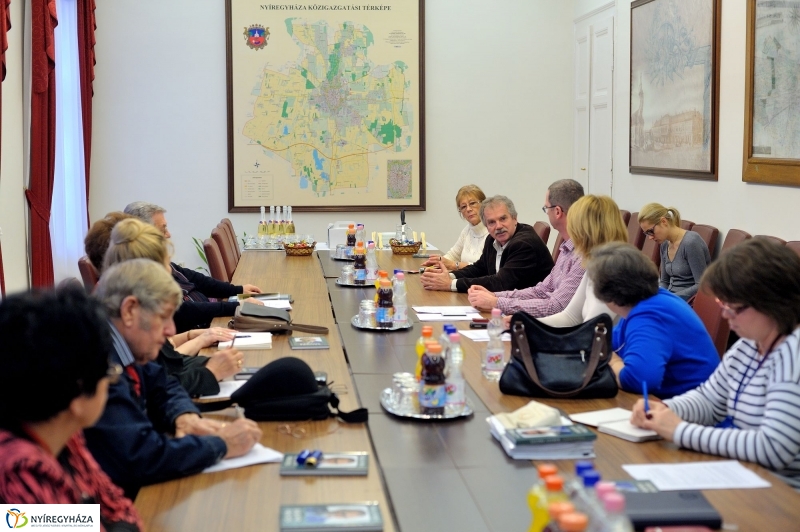 Ülésezett az Idősügyi Tanács