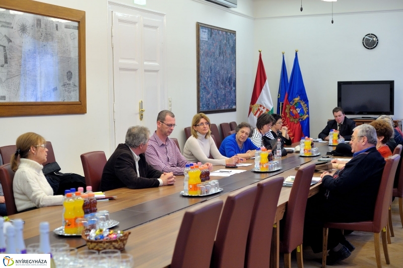 Ülésezett az Idősügyi Tanács