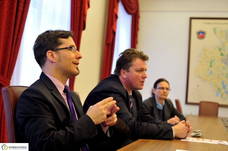 Beszédes kezek programsorozat beharangozója