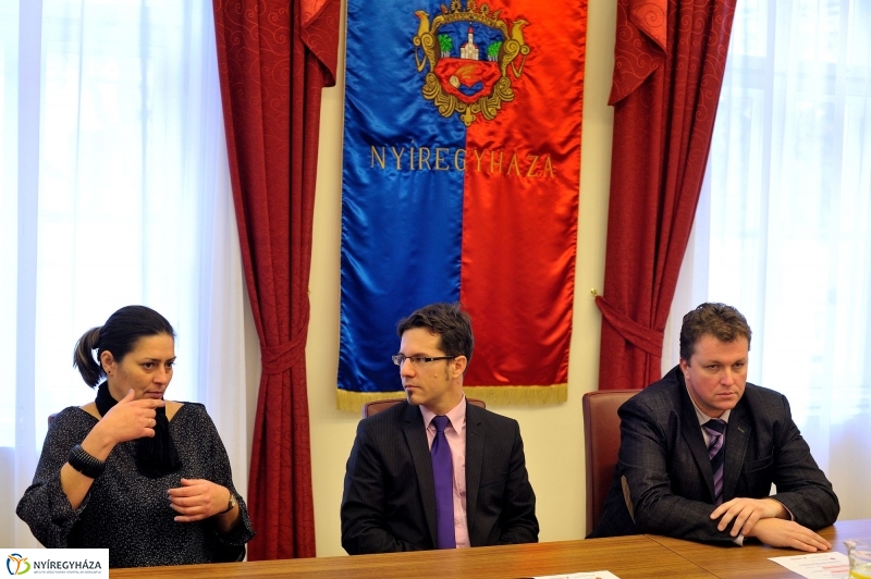 Beszédes kezek programsorozat beharangozója