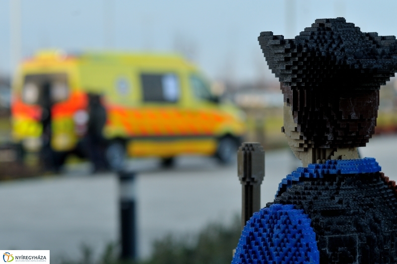 Mentőautó adomány a LEGO-tól