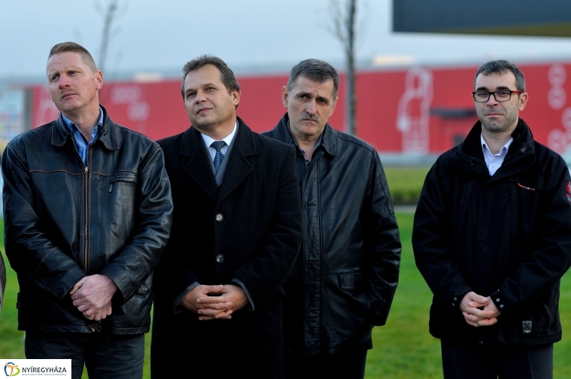 Mentőautó adomány a LEGO-tól