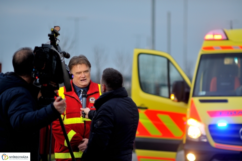 Mentőautó adomány a LEGO-tól