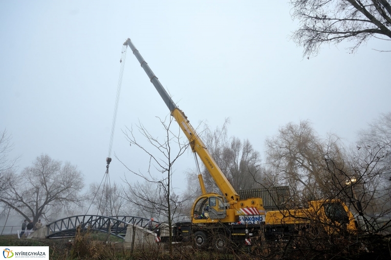 Hídelem beemelése Sóstón