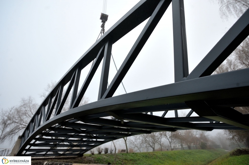 Hídelem beemelése Sóstón