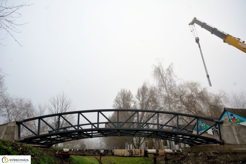 Hídelem beemelése Sóstón