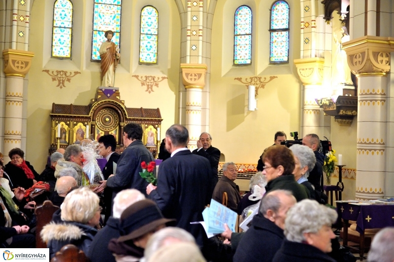 Nyugdíjasok Karácsonya