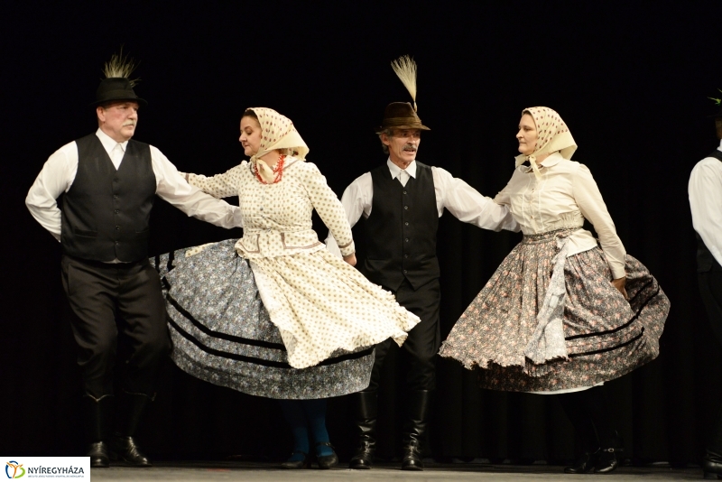 A tükör...az a régi...1.