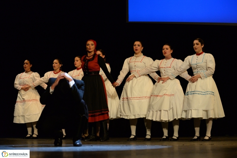 A tükör...az a régi...2.