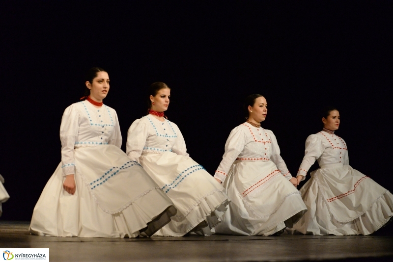 A tükör...az a régi...2.