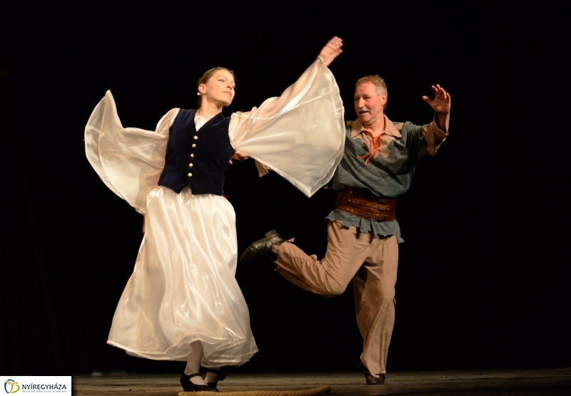 A tükör...az a régi...2.