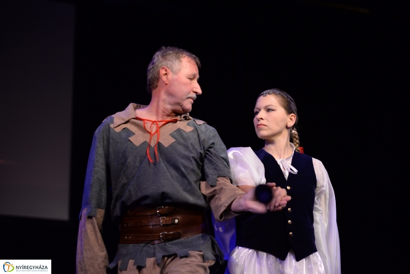 A tükör...az a régi...2.