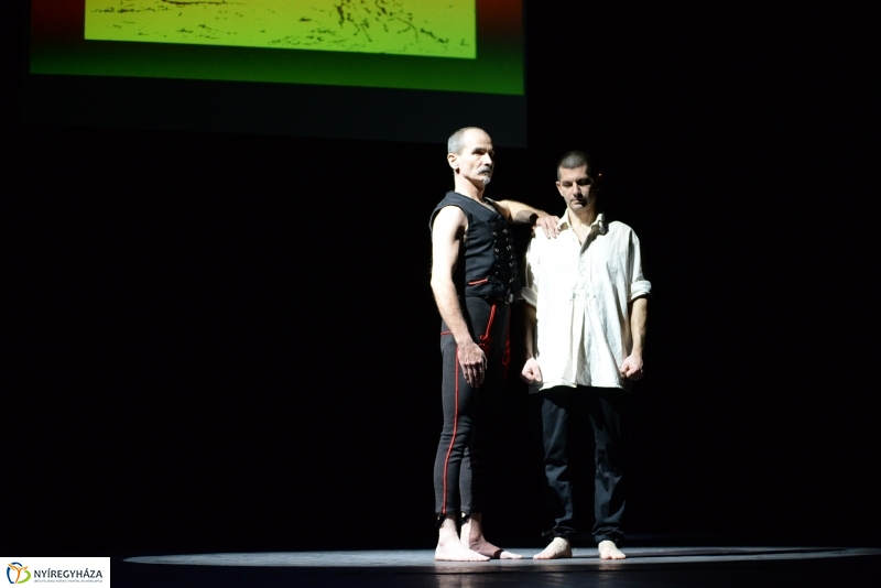 A tükör...az a régi...2.