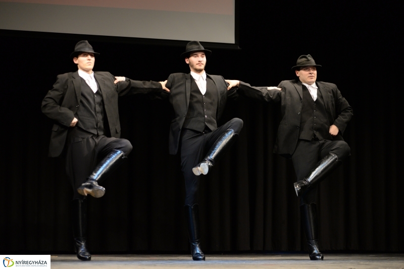 A tükör...az a régi...2.