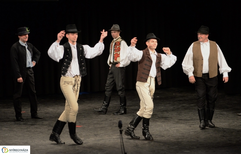 A tükör...az a régi...2.