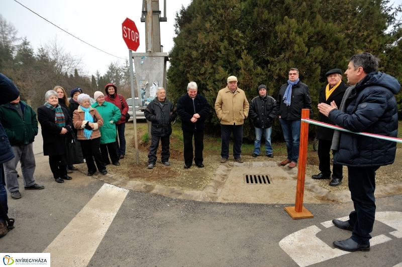 Új útszakasz átadás a Kincs utcán
