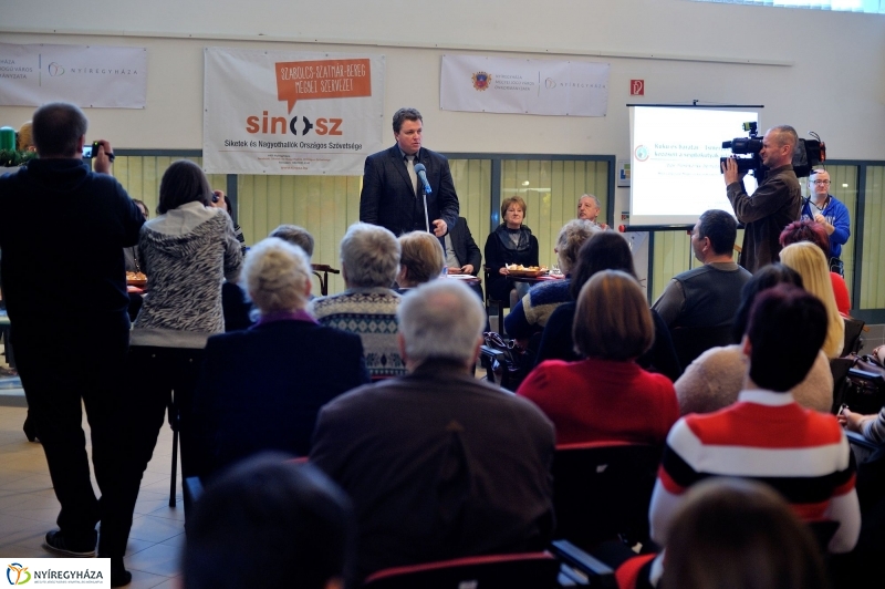 Beszédes kezek programsorozat ünnepi megnyitója