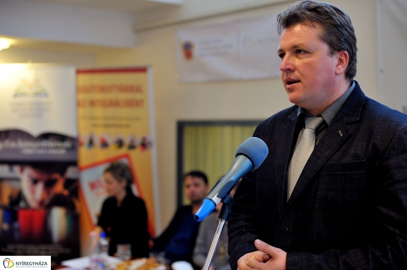 Beszédes kezek programsorozat ünnepi megnyitója