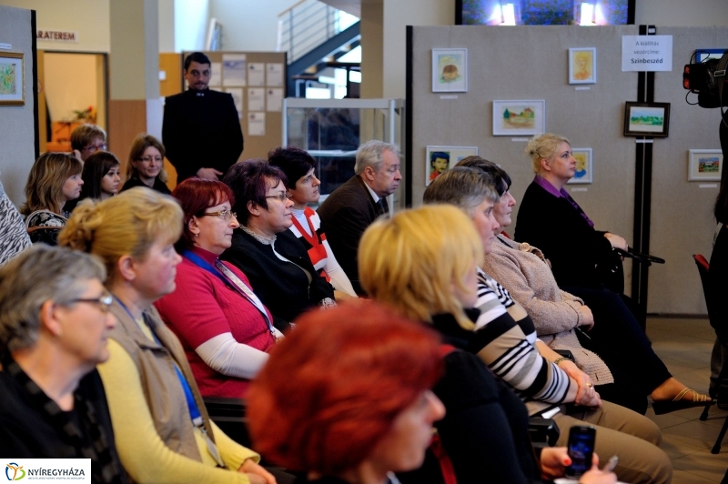 Beszédes kezek programsorozat ünnepi megnyitója