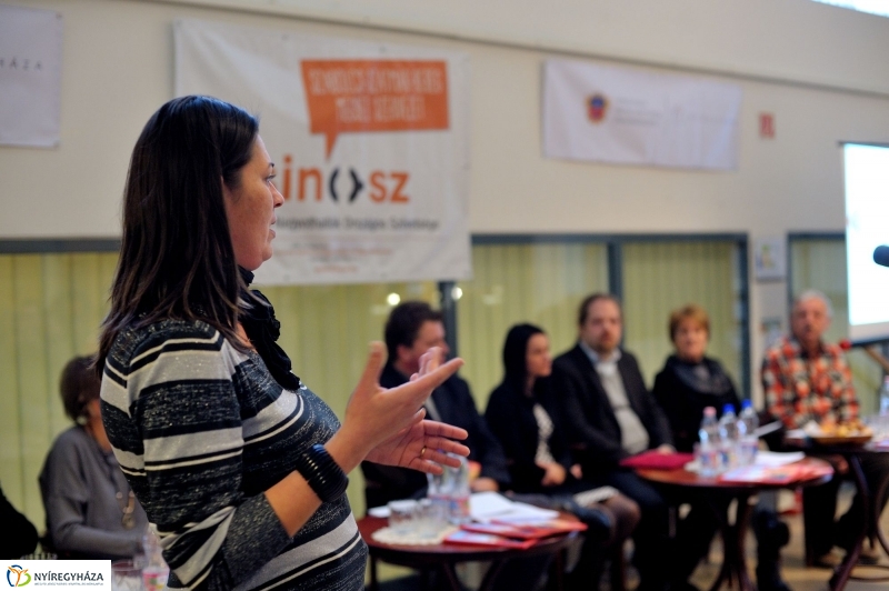 Beszédes kezek programsorozat ünnepi megnyitója