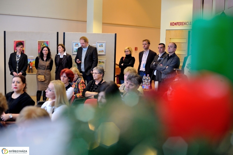 Beszédes kezek programsorozat ünnepi megnyitója