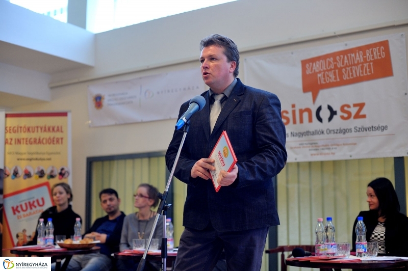 Beszédes kezek programsorozat ünnepi megnyitója