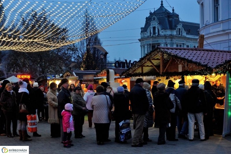 Frissen sült lapcsánka a Karácsonyi Forgatagban