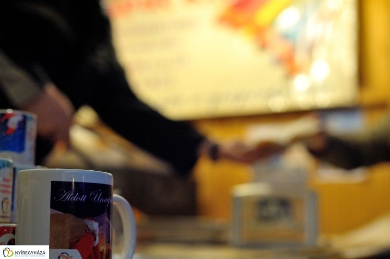 Frissen sült lapcsánka a Karácsonyi Forgatagban