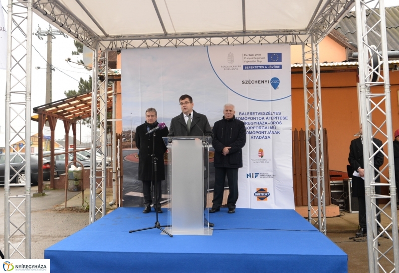 Körförgalom átadás Oroson